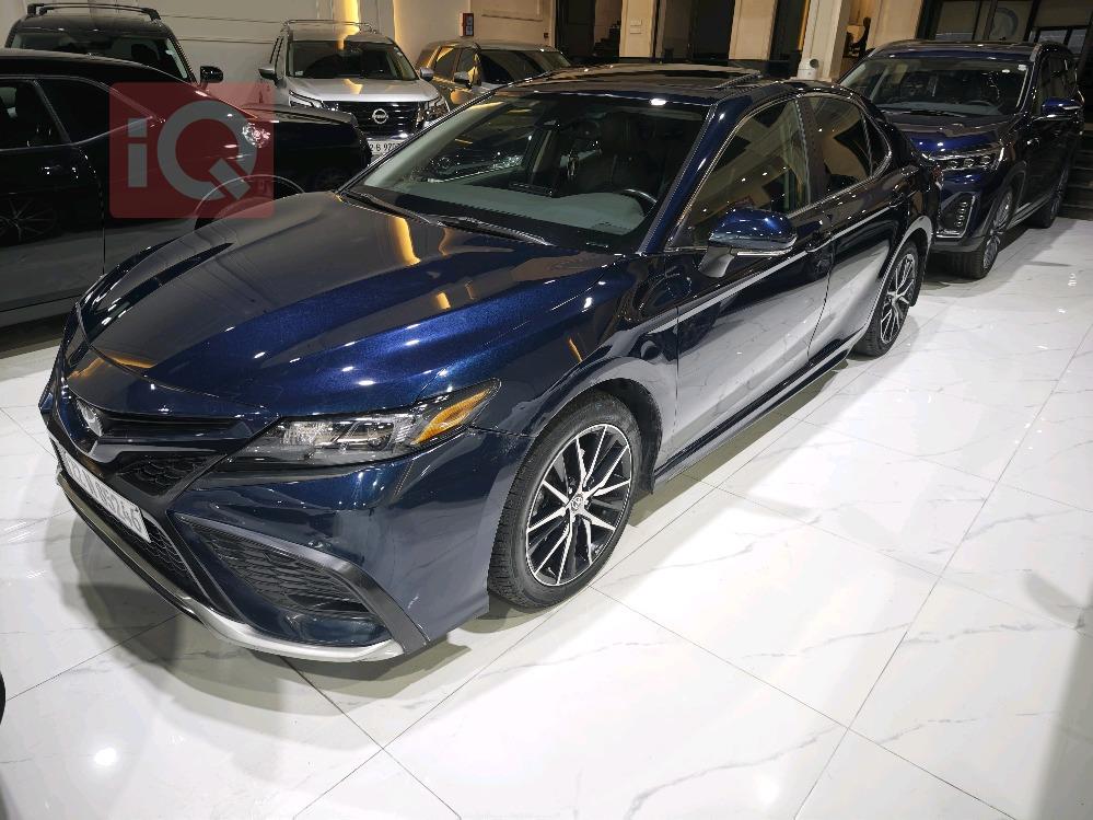 تۆیۆتا کامری